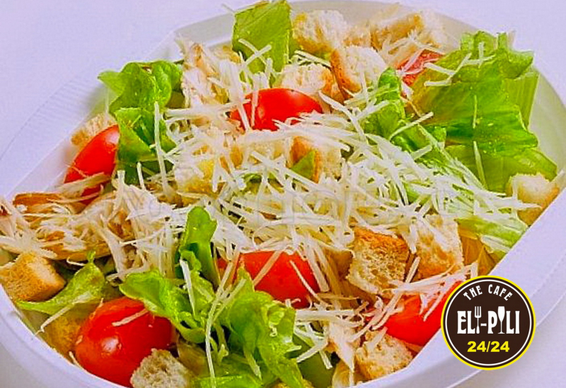 Салат цезарь рецепт с курицей и сухариками и помидорами рецепт Салат цезарь рецепт с курицей и сухариками и помидорами рецепт