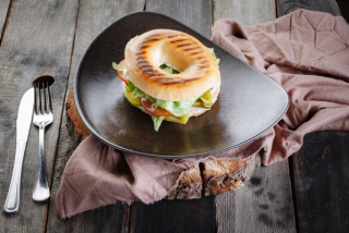 Blues bagel