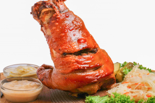 Свиное колено по-чешски  (весовое блюдо)