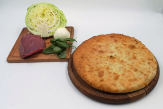 Осетинские пироги с телятиной и свежей капустой