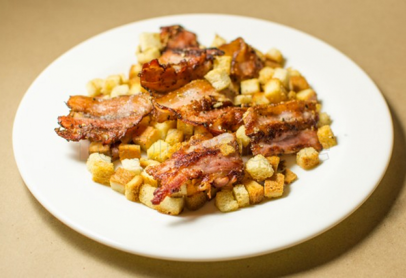 74_pesmeti_cu_bacon_kiku_120g.jpg