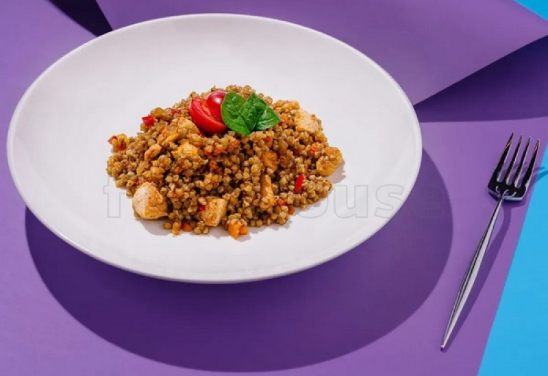 bio-grechka_s_kurinoy_grudkoy.jpg