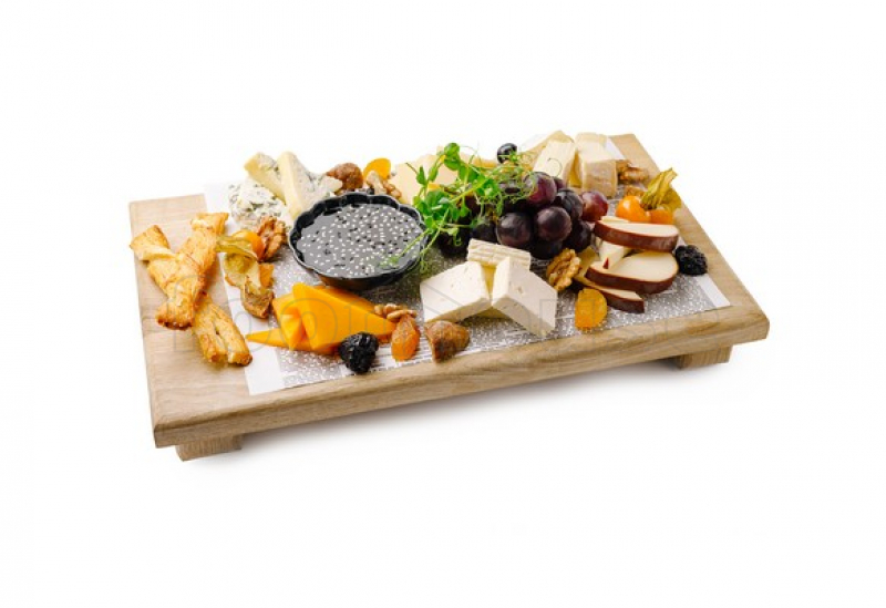 cheese_platter_-_assorti_syrov.jpg