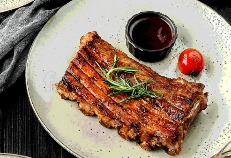 coaste_de_porc_cu_crusta_aromata.jpg