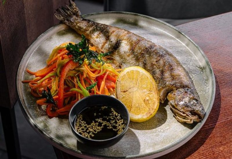 forel_na_grile_s_lapshoy.jpg