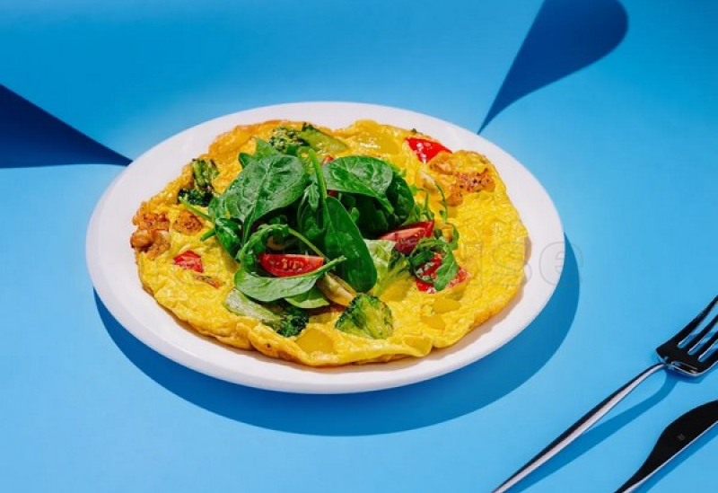 frittata_s_kuricey_i_ovoshchami.jpg