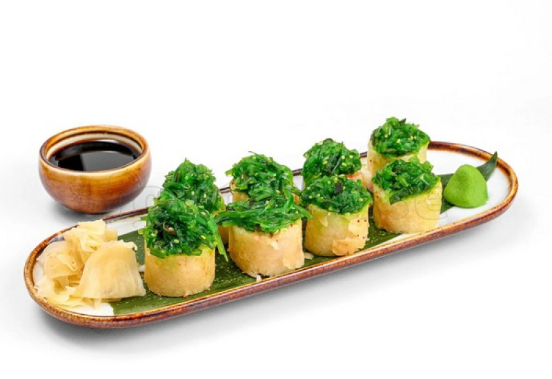 hrustyashchiy_roll_s_krevetkoyugrem_na_vybor.jpg