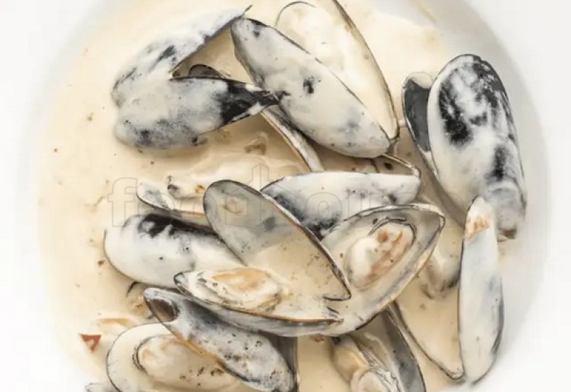 midii_chernye_v_slivochnom_souse_s_parmezanom_500gr.jpg