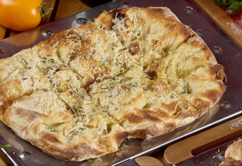 pinsa_cu_parmigiano_si_rozmarin_210_gr._45_lei.jpg