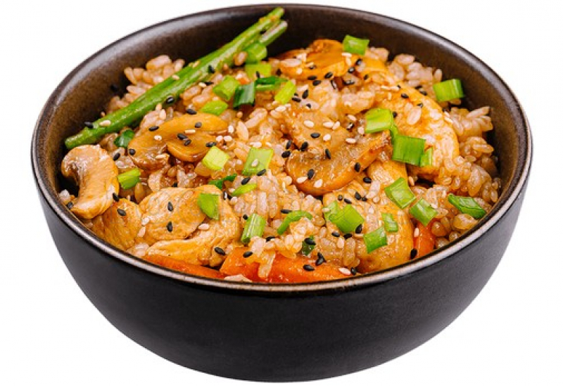 ris_wok_s_kuricey.jpg