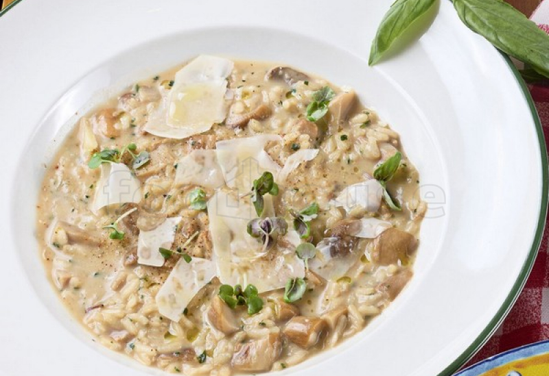 risotto_cu_ciuperci_albe_310_gr._170_lei.jpg