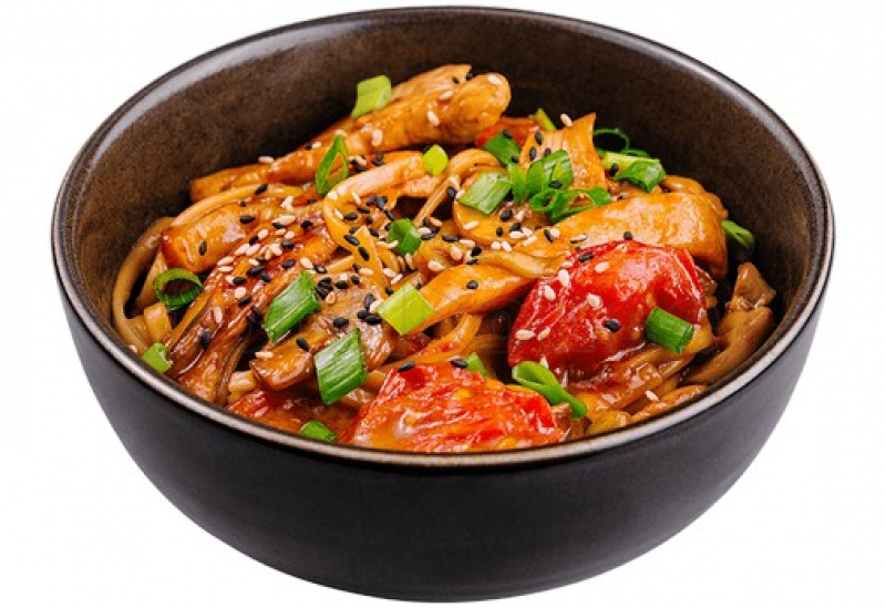 slivochnyy_udon_s_kuricey.jpg
